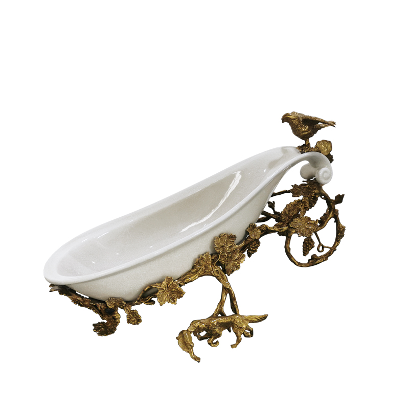 Candy ornament tray bronze and white porcelain home decor for living room with large capacity spoon design ceramic fruit bowl