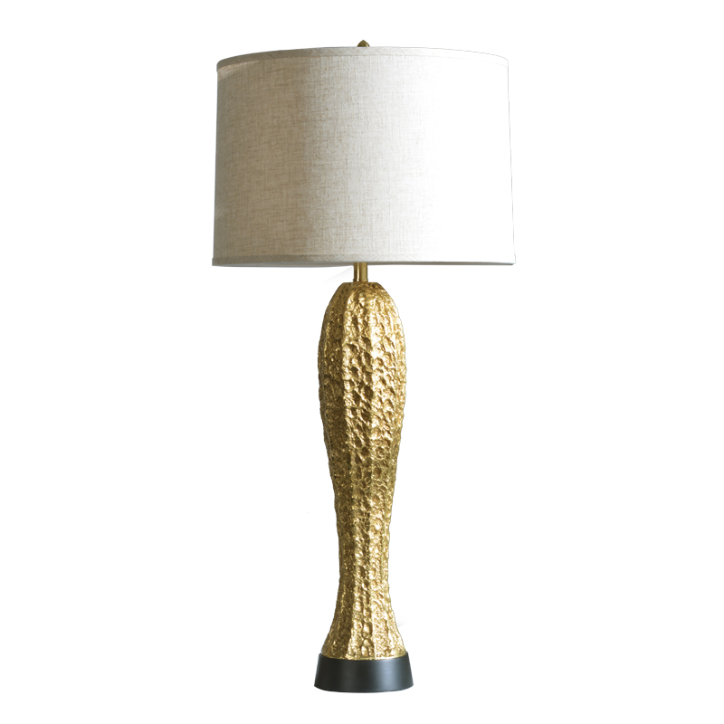 Wholesale  New Design Solid Brass Desk Light with White Fabric Cloth Lampshade Custom Popular Golden Modern Led Table Lamp